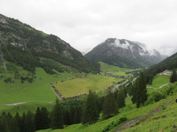 Деревня Сюка - начало Via Alpina